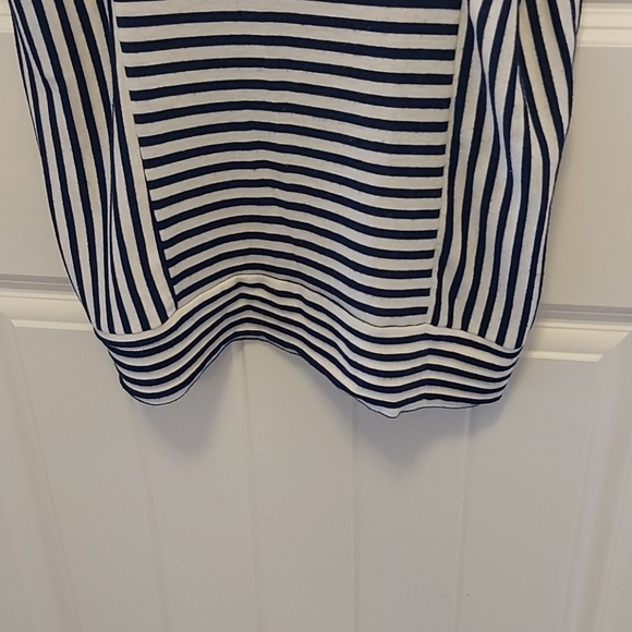 Short sleeve top - Picture 4 of 5